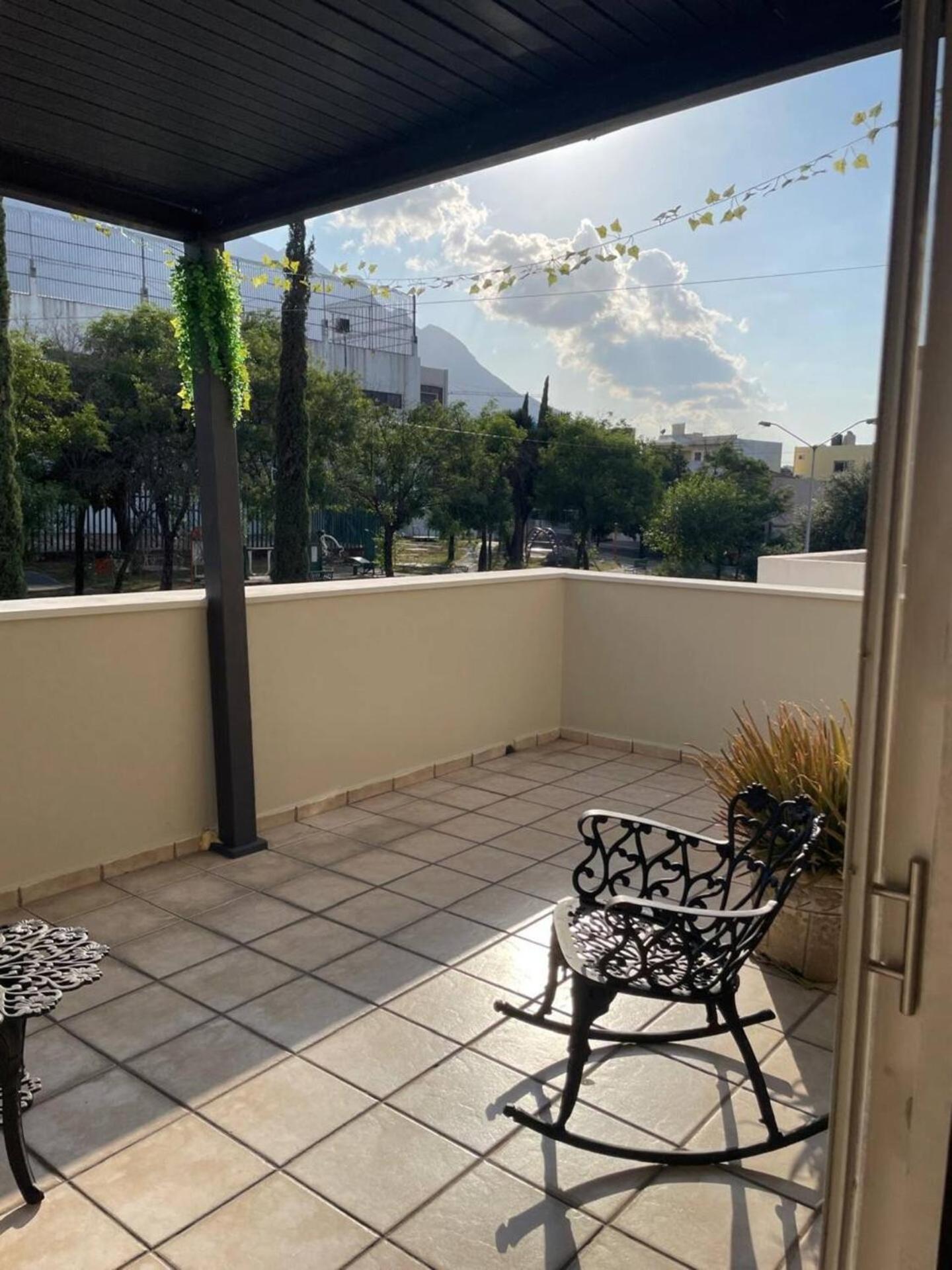 La Casa Rosa Monterrey Villa Exteriör bild